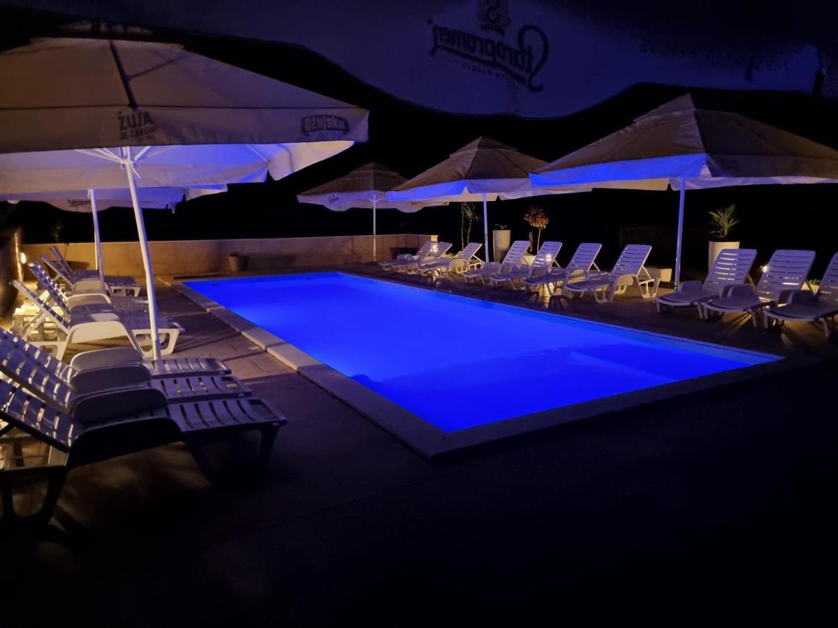 Pension Riviera-Silo Экстерьер фото